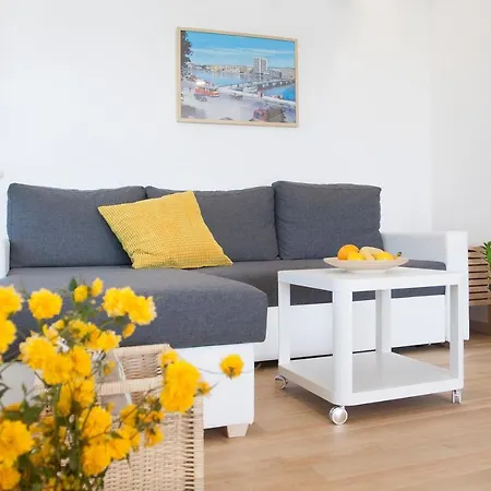 Two Bedroom With Swimming Pool For A Pleasant - Ae1181 Galovac (Zadar)