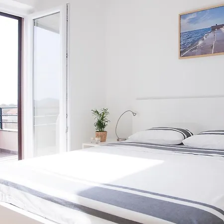 Two Bedroom With Swimming Pool For A Pleasant - Ae1181 Villa *